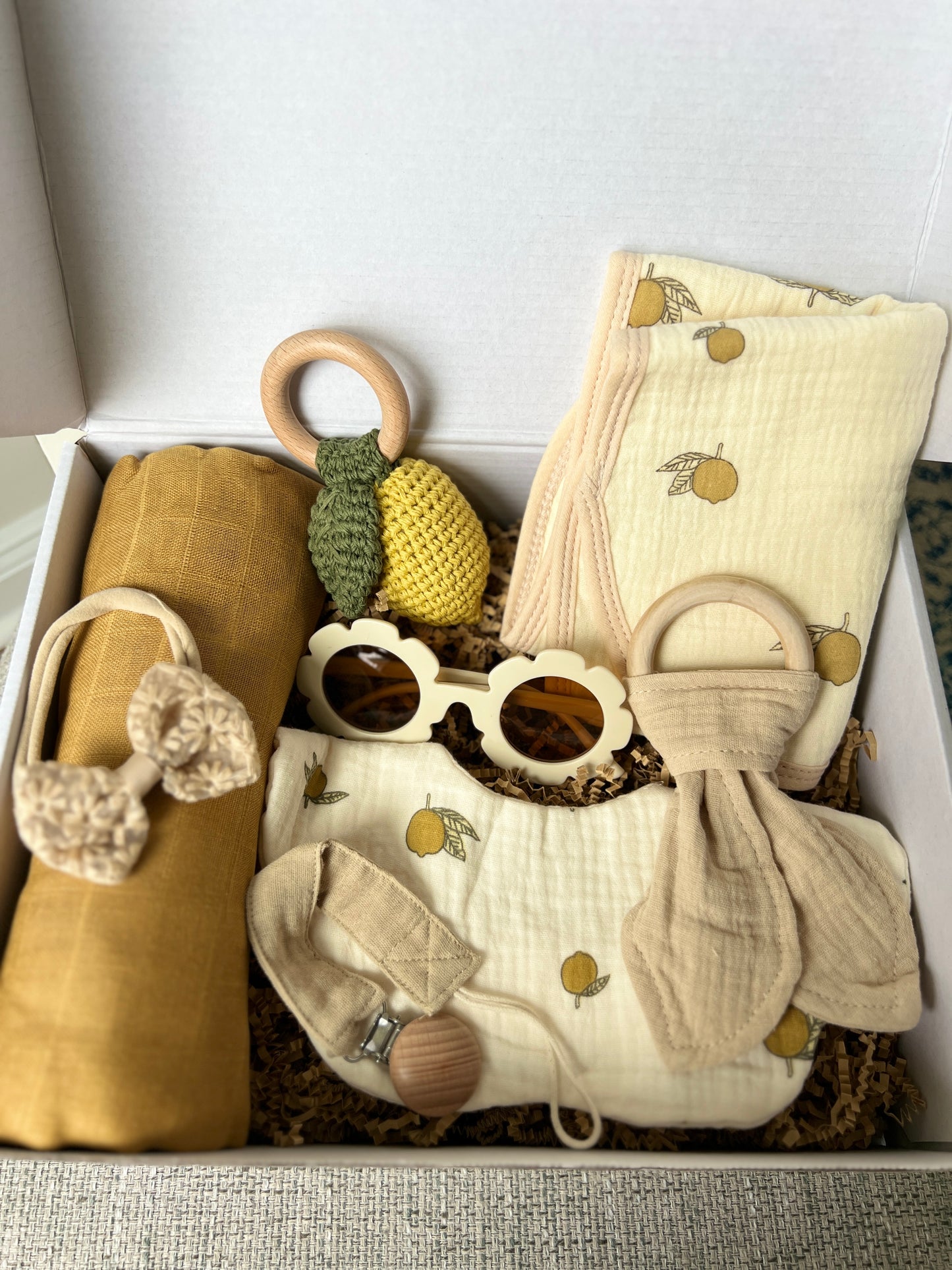 Beige Lemon Gift Box